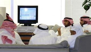 مؤشر سوق الأسهم السعودي ارتفع في مستهل تعاملات الخميس مدعوما بمكاسب الأسهم القيادية