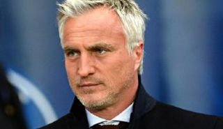 ديفيد جينولا اللاعب السابق لمنتخب فرنسا لكرة القدم