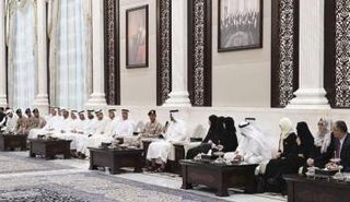 محمد بن زايد يستقبل الطلبة الأوائل 