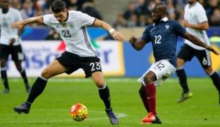 صورة أرشيفية من آخر مواجهة بين الفريقين