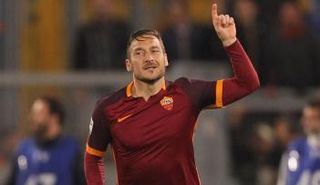 توتي لاعب نادي روما الإيطالي