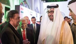 الشيخ محمد بن زايد آل نهيان ولي عهد أبوظبي خلال زيارته للهند