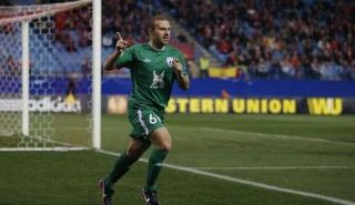 الدولي التركي جوكدينيز كارادينيز لاعب روبن كازان