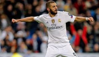 النجم الفرنسي كريم بنزيمة