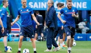 منتخب أيسلندا خلال استعداداته النهائية لمواجهة البرتغال 