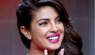  الممثلة الهندية بريانكا تشوبرا