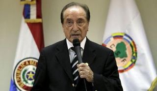  يوجينيو فيجيريدو الرئيس السابق لاتحاد أمريكا الجنوبية 