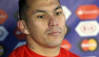 جاري ميديل مدافع منتخب تشيلي