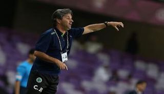 كايو جونيور مدرب فريق الشباب الإماراتي 