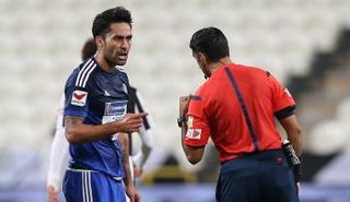 التشيلي لويس خمينيز لاعب النصر الإماراتي