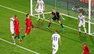 منتخب البرتغال يتعادل مع أيسلندا