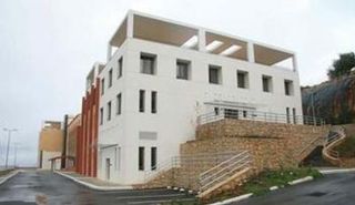 مستشفى خليفة بن زايد بلبنان