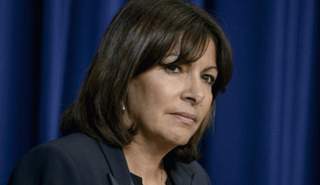  رئيسة بلدية باريس