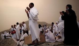 السعودية تعزز إجراءات تأمين الحجاج