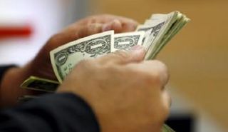 محاولات من الحكومة المصرية لضبط سعر صرف العملة الأجنبية في الأسواق