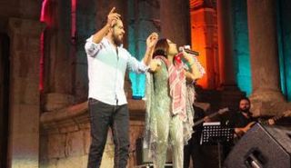 لطيفة ومنذر رياحنة على المسرح الجنوبي في مهرجان جرش بالأردن