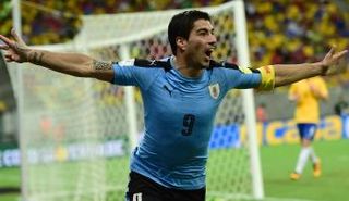 لويس سواريز نجم برشلونة ومنتخب أوروجواي