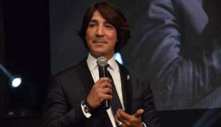 مصمم الأزياء هانى البحيري