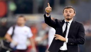 لويس إنريكي مدرب برشلونة