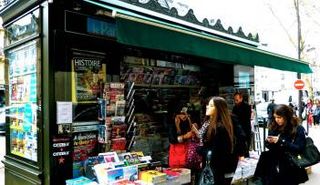 الأكشاك التقليدية للعاصمة الفرنسية