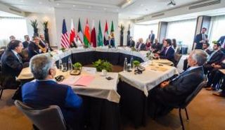 عبدالله بن زايد يشارك باجتماع وزراء خارجية التعاون وكيري