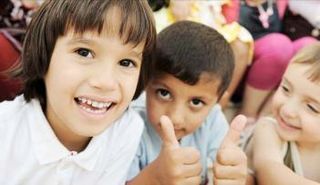 أطفال عائلات ذات الدخل المنخفض