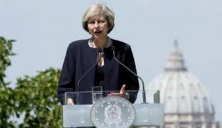 رئيسة الوزراء البريطانية تيريزا ماي