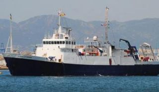 السفينة “جون ليثبريدج” التابعة لشركة “ديب اوشن” الفرنسية