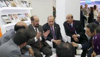 القاسمي يشير إلى أهمية كتابة الموسوعة من وجهة نظر عربية خليجية