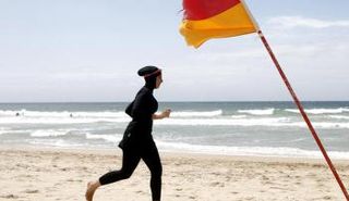 لن تجد قنابل أسفل البوركيني 