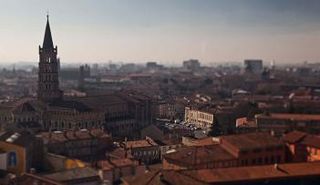 مدينة تولوز بجنوب فرنسا