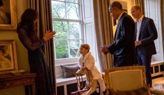 الأمير جورج يُحدث ضجة بملابس النوم التي ظهر بها