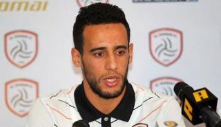 المهاجم الجزائري محمد بن يطو