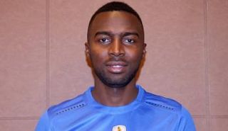 مدافع المنتخب السعودي الأول أسامة هوساوي