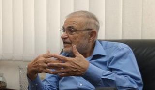 السفير اللبناني الأسبق بواشنطن رياض طبارة