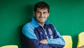 حارس المرمى الإسباني إيكر كاسياس