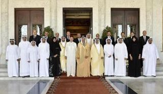 الشيخ منصور بن زايد مع القضاه ووكلاء النيابة الجدد