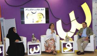خلال الندوة الثقافية التي أقيمت ضمن مهرجان الشارقة القرائي للطفل