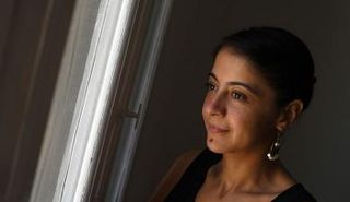 نهى الأستاذ