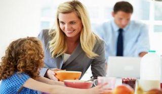 باحثون أمريكيون يؤكدون أن الإنجاب يغزز القدرات العقلية للمرأة