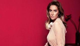 المغنية التركية سيلا غينتش أوغلو