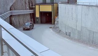  5500   طن من النفايات النووية على عمق 420 مترا تحت سطح الأرض.