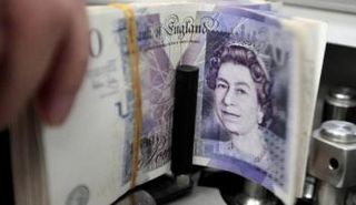 عملات ورقية من الجنية الاسترليني في بانكوك