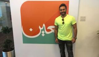 الفنان تامر حسني بمقر بوابة 