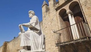 تمثال ابن رشد في إسبانيا