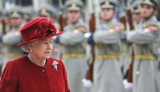 الملكة إليزابيث 