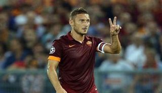 فرانشيسكو توتي نجم روما الإيطالي