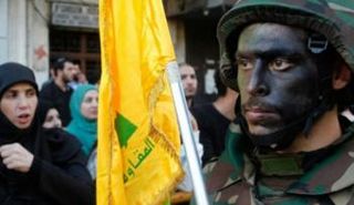 أرشيفية - أحد عناصر حزب الله اللبناني