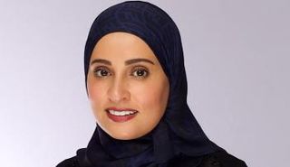 وزيرة السعادة الإماراتية 