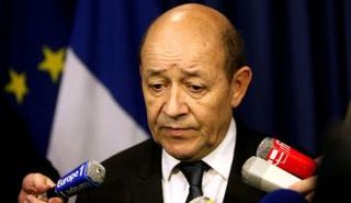  وزير الدفاع الفرنسي جان إيف لو دريان